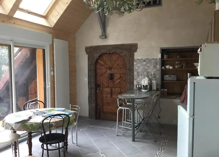 La Maison De Jean Les Adrets
