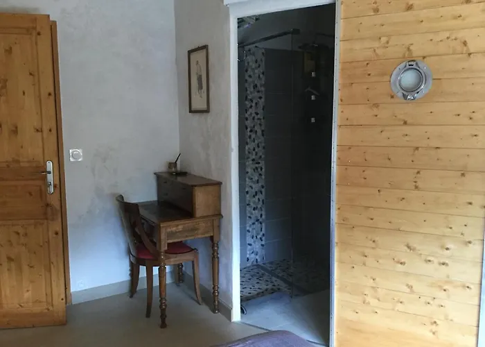 La Maison De Jean Bed & Breakfast 3*