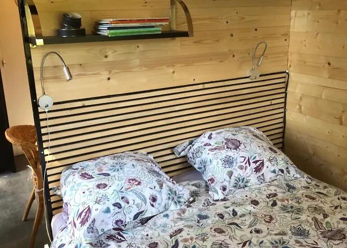 La Maison De Jean Bed & Breakfast Les Adrets