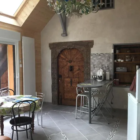La Maison De Jean Les Adrets